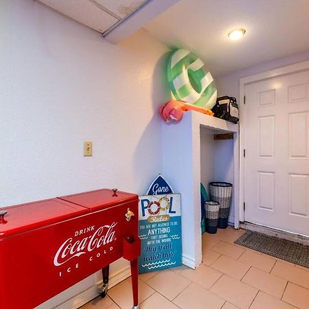 5/3 With A Heated Pool 2 Min From Beach, Updated Galveston Exterior photo