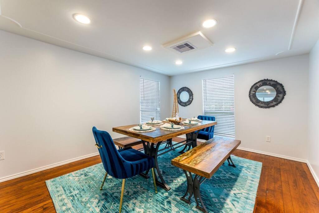 5/3 With A Heated Pool 2 Min From Beach, Updated Galveston Exterior photo