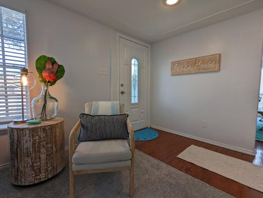 5/3 With A Heated Pool 2 Min From Beach, Updated Galveston Exterior photo